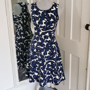 Rickis fit and flare blue/black floral sleeveless midi dress with pockets Size 0